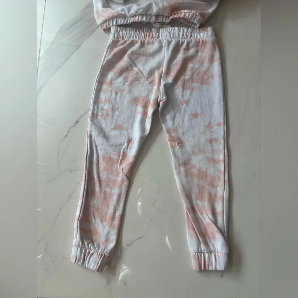 Guess Kids Pink and White Tie-Dye Set - Picture 7 of 8